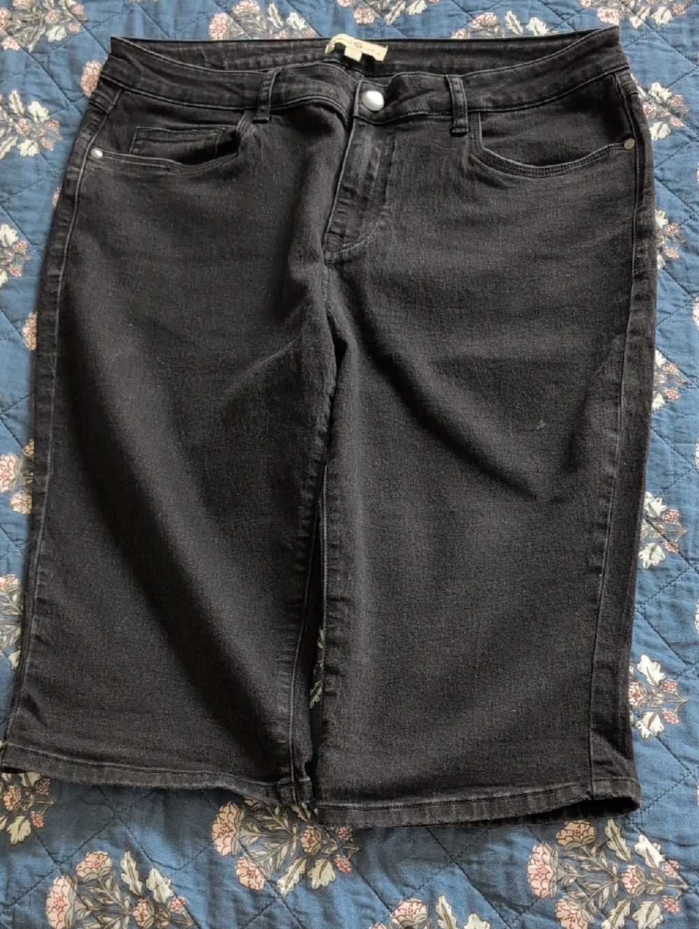 Black Denim Knee-Length Skimmers